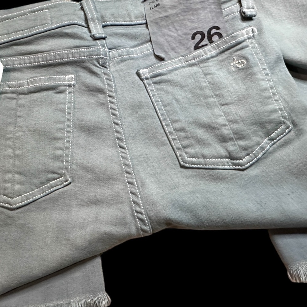 Originally NWT Aged White Flare Crop Jeans now in Sage. Size 26 - Picture 12 of 12